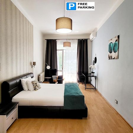 Ge Apartments Прага Екстериор снимка