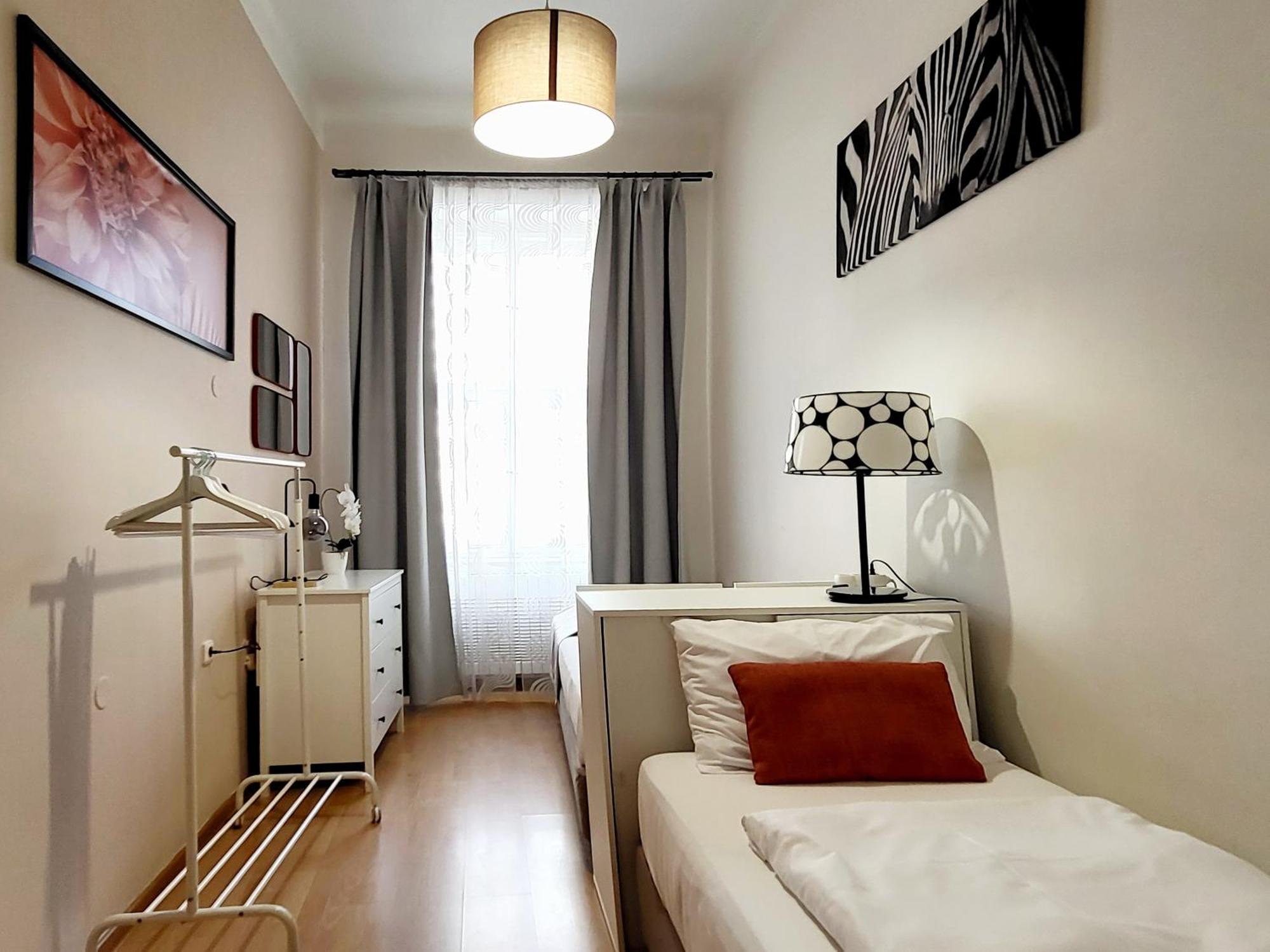 Ge Apartments Прага Екстериор снимка