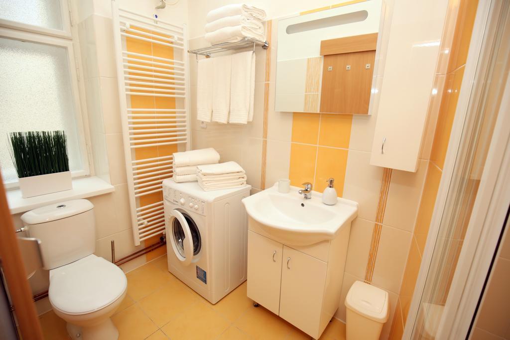 Ge Apartments Прага Екстериор снимка