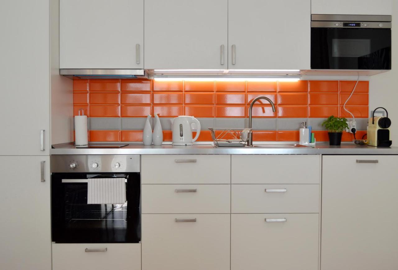 Ge Apartments Прага Екстериор снимка